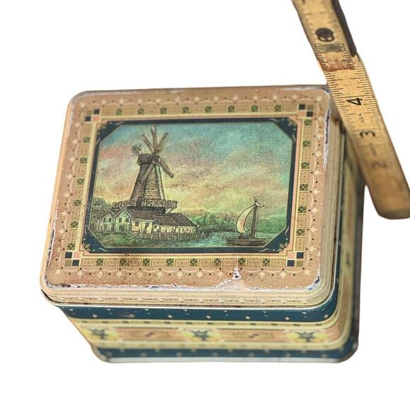 Dutch Windmill Tin | Vintage Home Accents - Picture 2 of 3